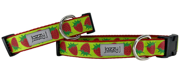 Classic Strawberry Dog Collar
